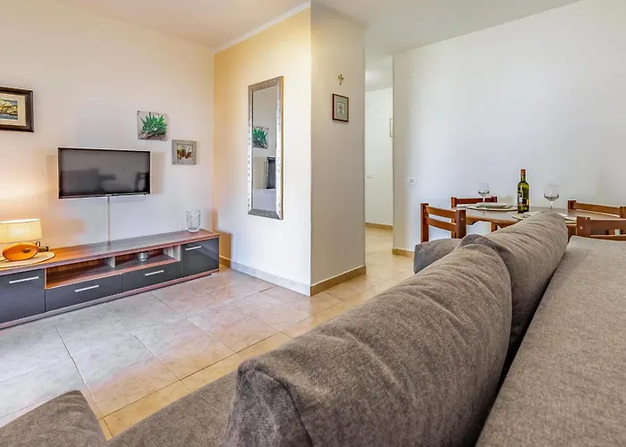 Eva Apartment *